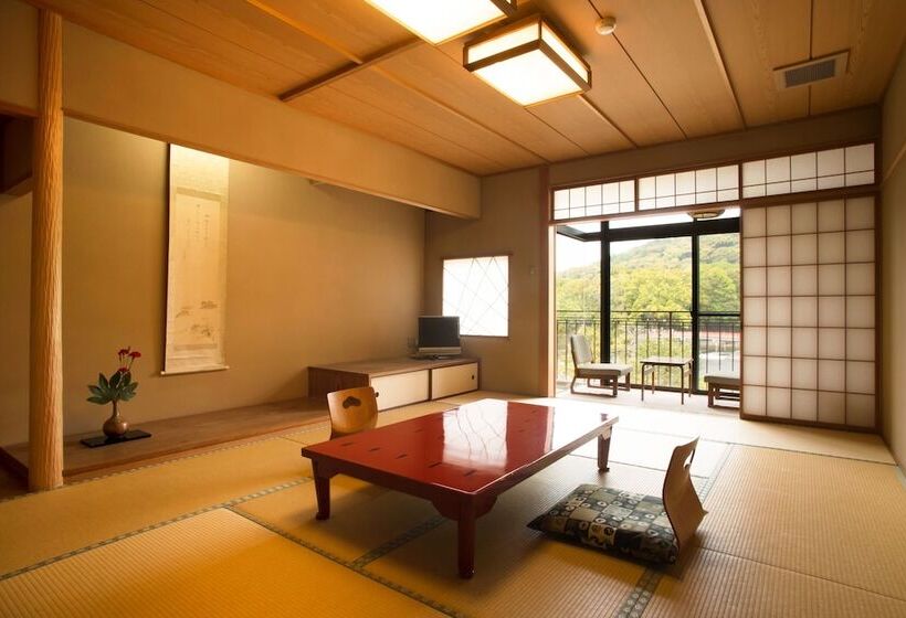 هتل Kyoto Uji Hanayashiki Ukifuneen