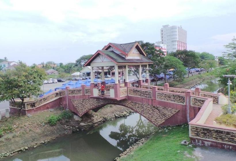 هتل Langkawi Uptown