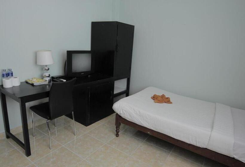 هتل Naga Angkor Hostel