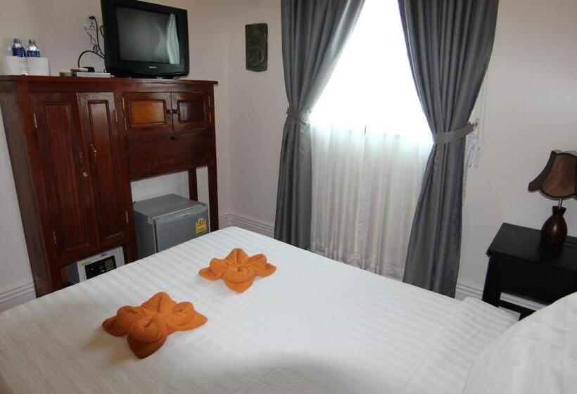 هتل Naga Angkor Hostel