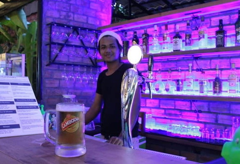 هتل Naga Angkor Hostel