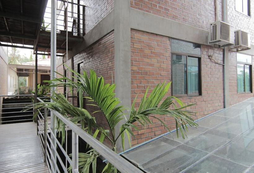 هتل Naga Angkor Hostel