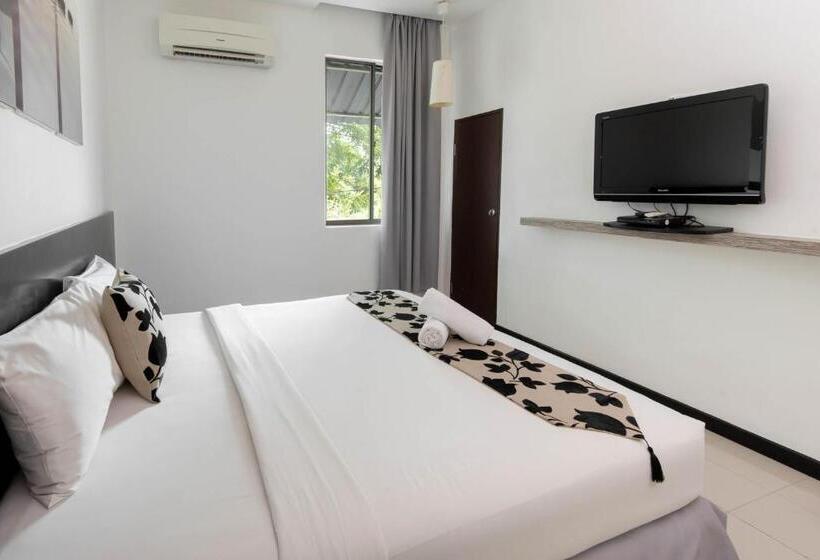 هتل Riverra Inn Langkawi