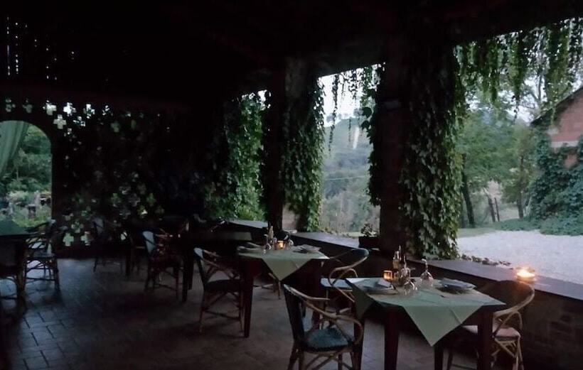 هتل روستایی Agriturismo Antica Torre