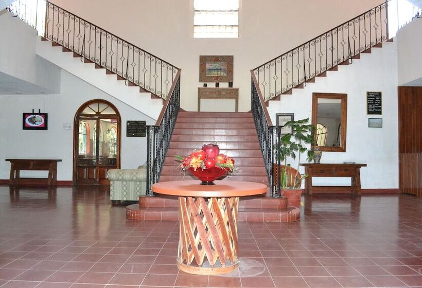 هتل Spa Taninul