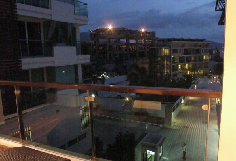 هتل The Privilege Residence