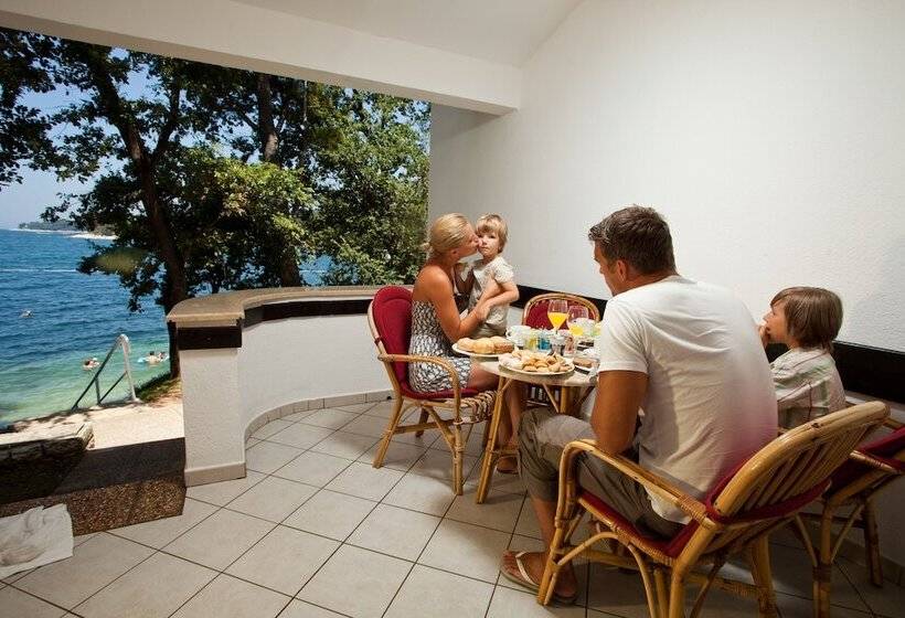 בית מלון כפרי Villa Galijot Plava Laguna