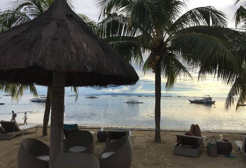 Linaw Beach Resort