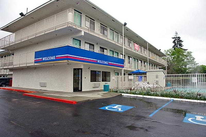 Motel 6kirkland, Wa  North Kirkland