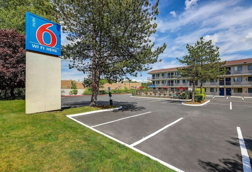 Motel 6kirkland, Wa  North Kirkland