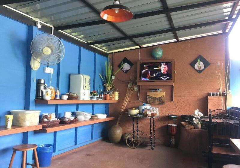مُتل The Box Chalet