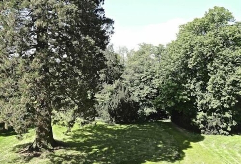 پانسیون Château Les Vallées