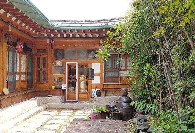 پانسیون Gongsimga Hanok Guesthouse