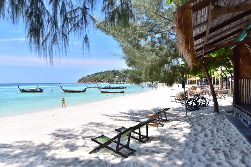 پانسیون Green View Beach Resort