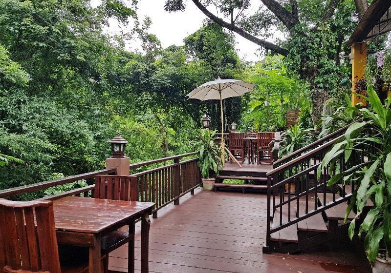 استراحتگاه Papai Country Lodge Sha