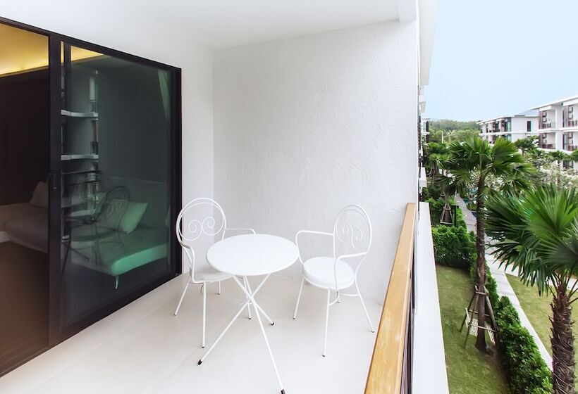 استراحتگاه The Title Condo By Tropic Look