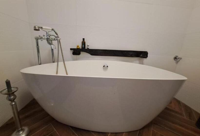 مبيت وإفطار @gatetothewild