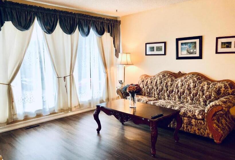 پانسیون Cheerful Room With Private Bathroom