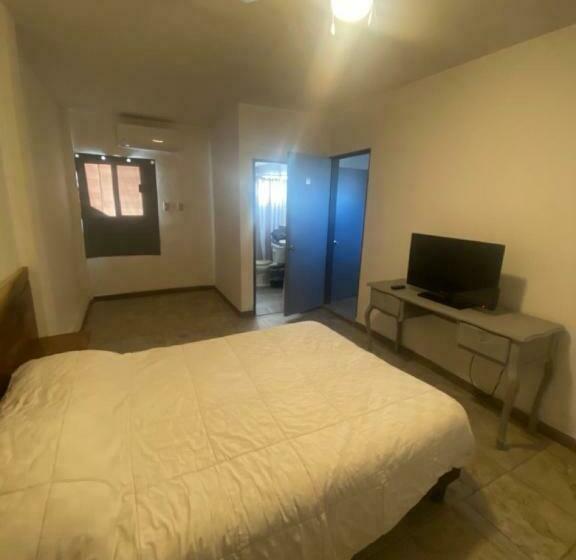فندق صغير Hostal Del Centro