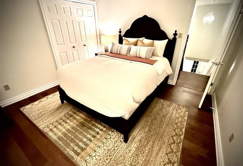 تختخواب و صبحانه Settlers Suites