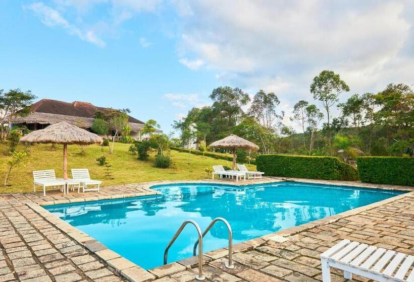 هتل Andasibe Sifaka Lodge