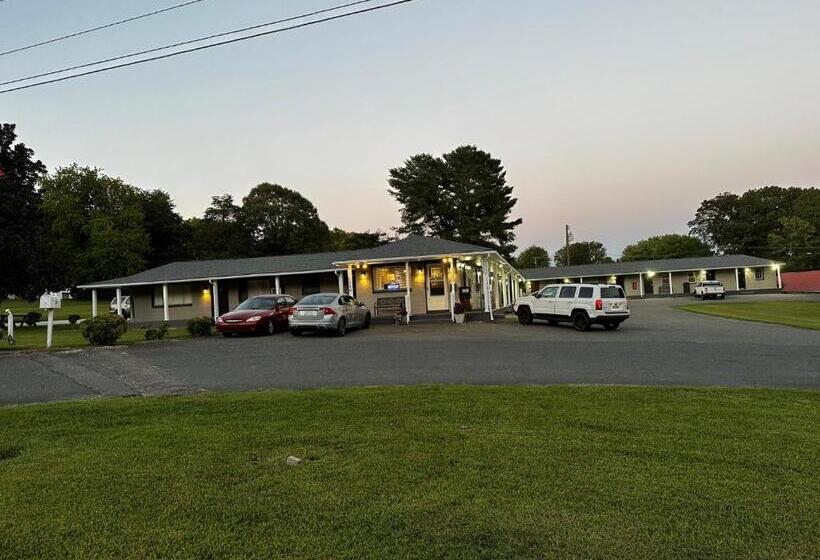 호텔 Bea S Parkway Inn