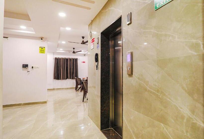 Fabhotel Royal Stay