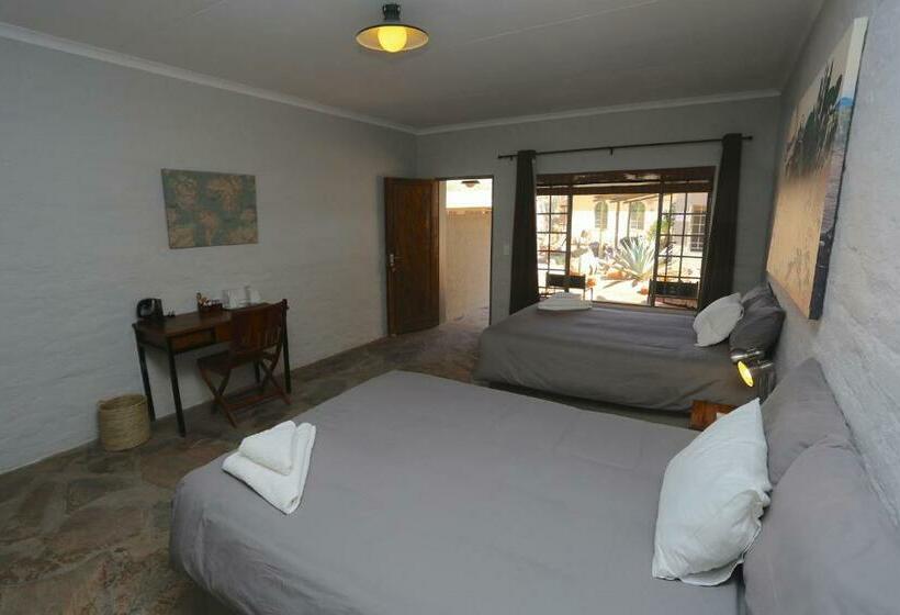 酒店 Solitaire Lodge