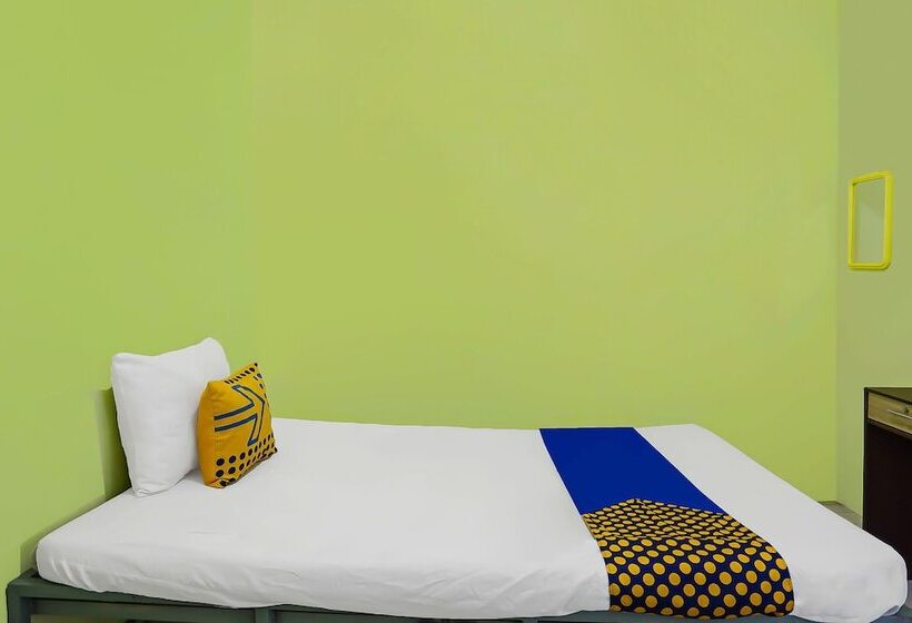 ホテル Spot On 92474 Penginapan Rusunawa Ii