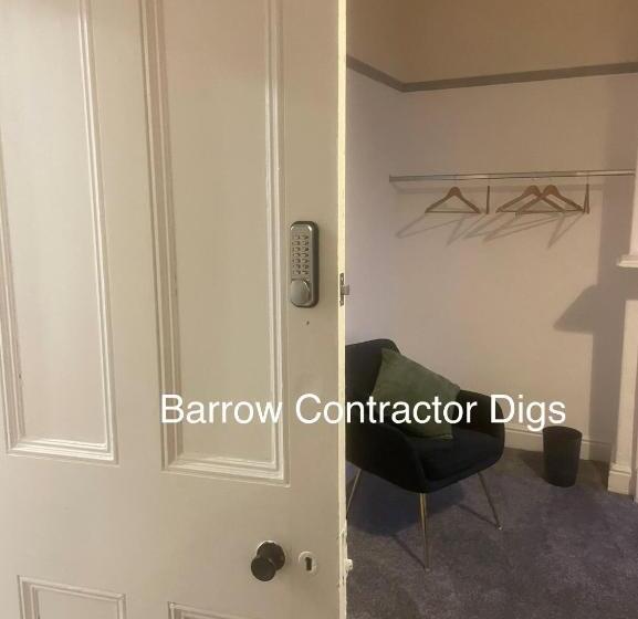 پانسیون Barrow Contractor Digs