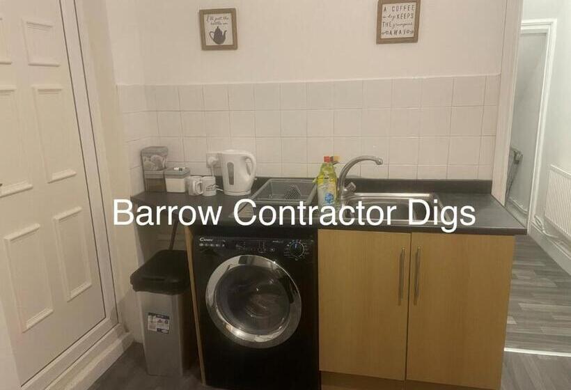 پانسیون Barrow Contractor Digs