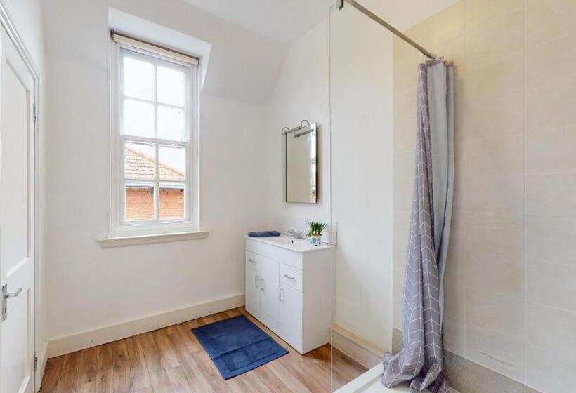 Пансион The Vicarage Tooting, Sw17