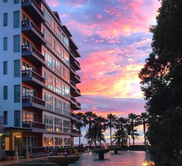 酒店 The Sand Beach Pattaya