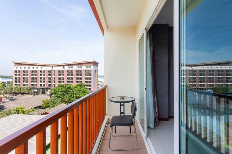 Отель Ck Resort Pattaya