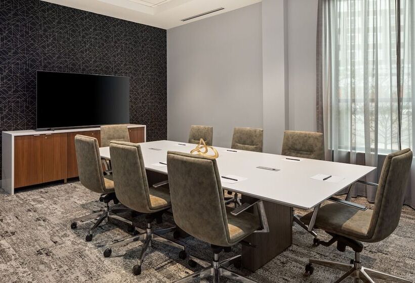 هتل Courtyard By Marriott St Paul Downtown