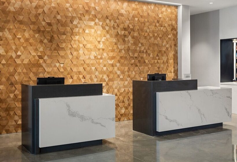 هتل Courtyard By Marriott St Paul Downtown