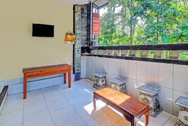 هتل Oyo 92438 Nugraha Stay