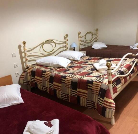 فندق Restaurante Residencial Pizzaria S. Estevão