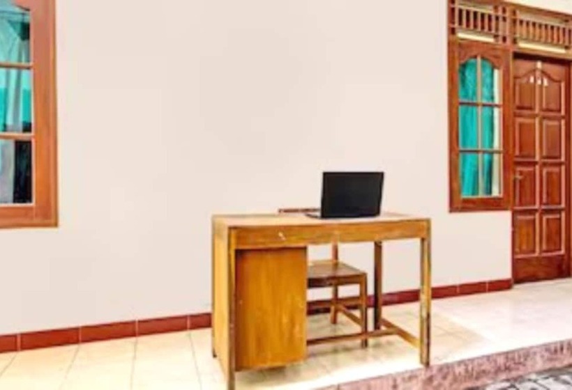 فندق Spot On 92434 Puri Kasih Guest House Syariah