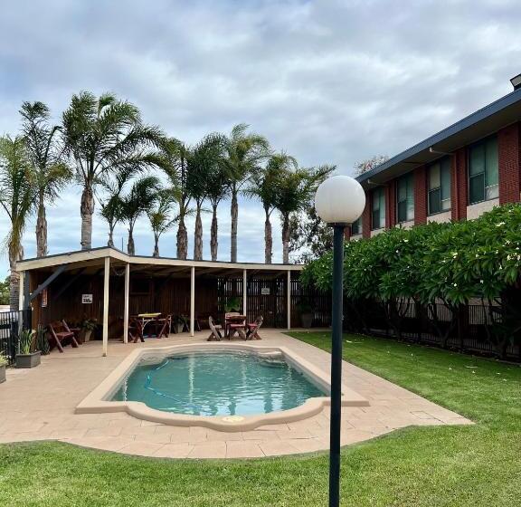 Mirambeena Motel