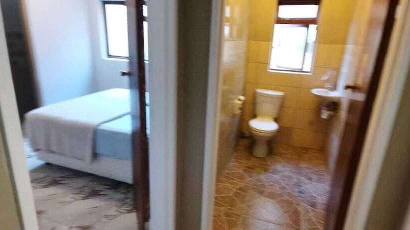پانسیون Neo & Ruks Bellville Guesthouse
