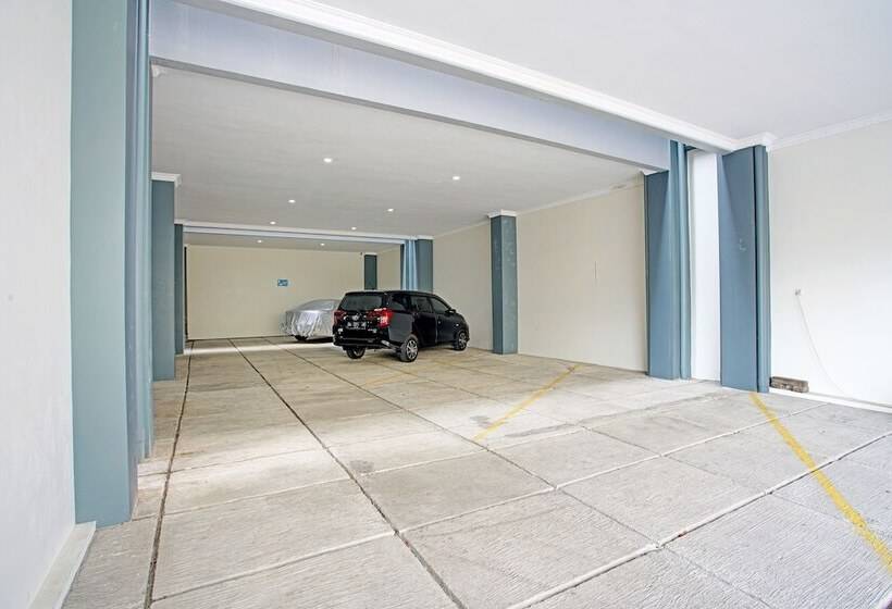 هتل Capital O 92417 Sawahan Residence Syariah