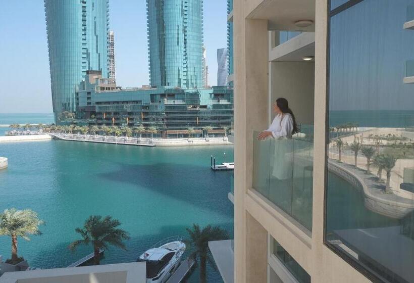 هتل Charthouse Bahrain