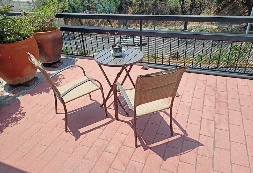 هتل Cozana Guest House