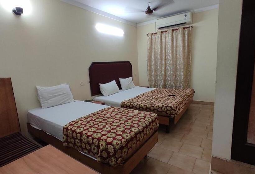 هتل Ymca Near Meenakshi Amman Temple Madurai