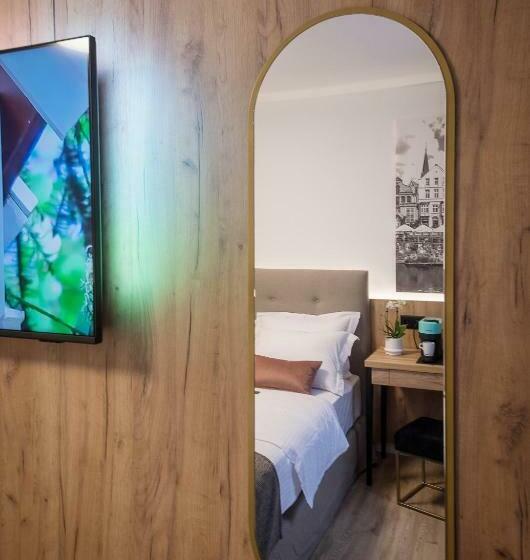 فندق صغير Gästehaus Zum Roten Hahn