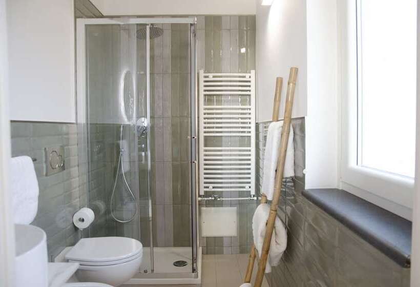 تختخواب و صبحانه Donna Elena Rooms