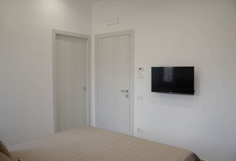 تختخواب و صبحانه Donna Elena Rooms