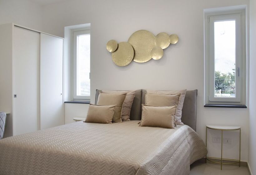 تختخواب و صبحانه Donna Elena Rooms