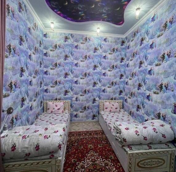 تختخواب و صبحانه Nippon Guest House